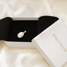 Load image into Gallery viewer, 14k Solid Gold Large Freshwater Pearl Pendant 14 mm x 10 mm