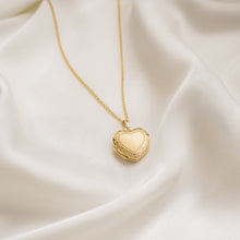 Load image into Gallery viewer, 18k Gold Vermeil Heart Locket Pendant Necklace