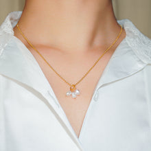 Load image into Gallery viewer, 18k Gold Vermeil Minimal Pearl Necklace & Earrings Set