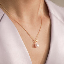 Load image into Gallery viewer, Pearl & Heart Pendant Necklace in 14k Gold Vermeil