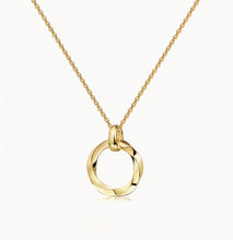 Load image into Gallery viewer, Chunky Twisted Circle Necklace in 14k Gold Vermeil