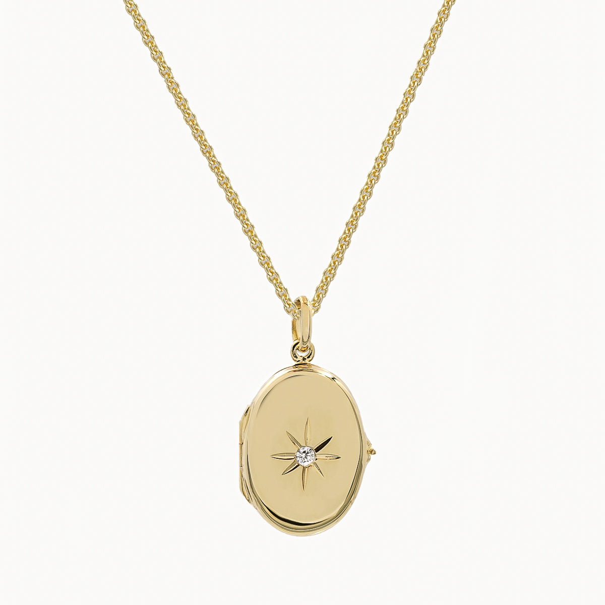 18K Gold Vermeil Star Oval Locket Necklace