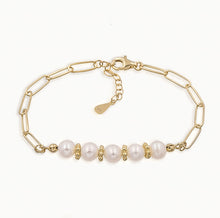Load image into Gallery viewer, 18k Gold Vermeil Freshwater Pearl Chain Bracelet
