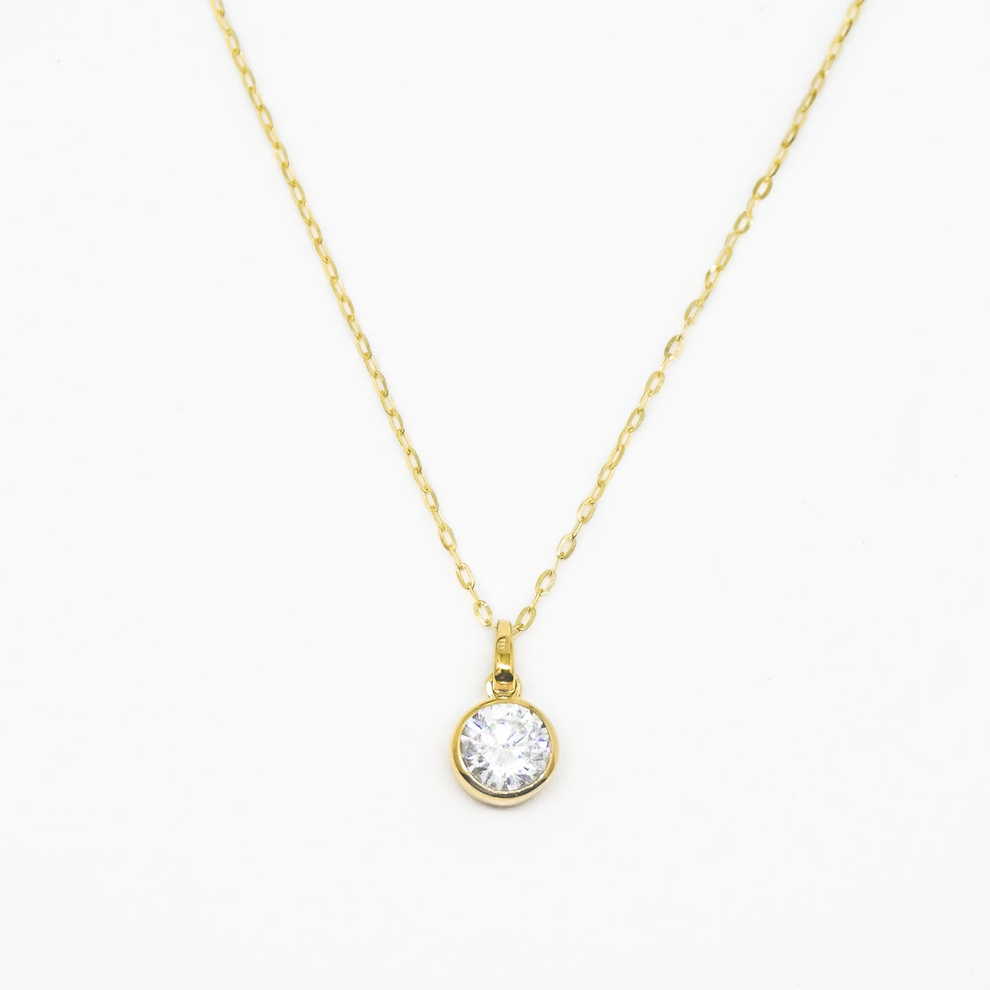 8k Solid Gold Zirconia Solitaire Necklace
